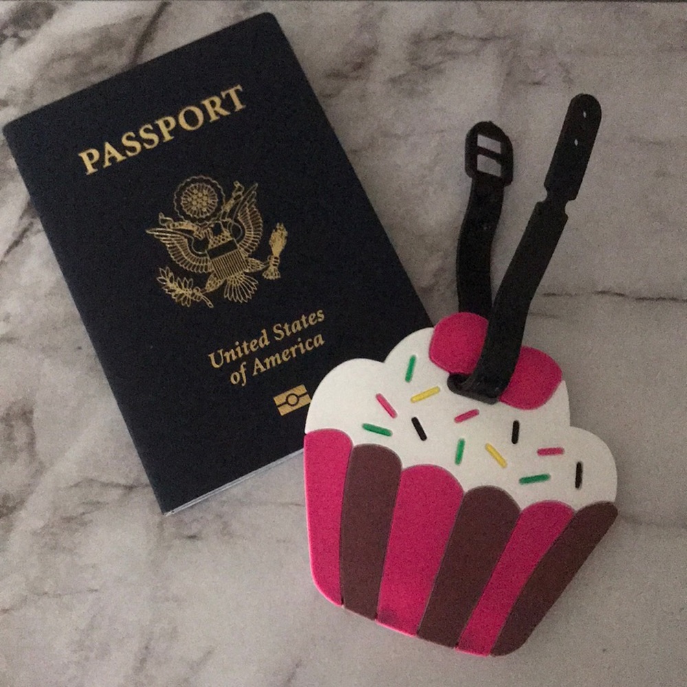 Cupcake 🧁 sprinkles luggage tag
